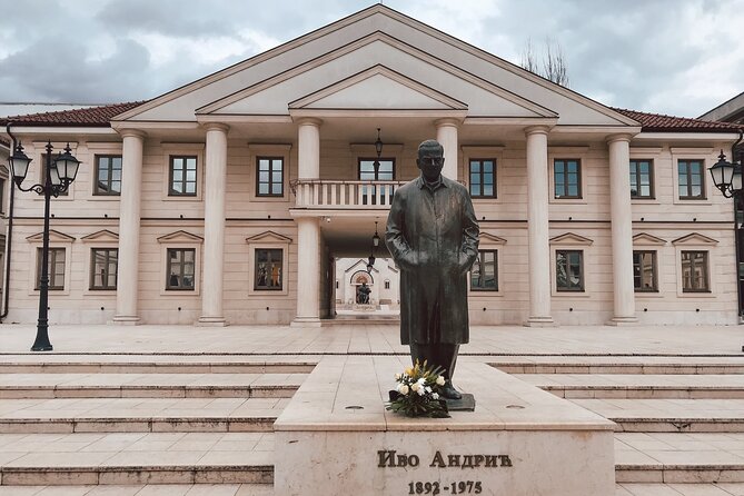 From Sarajevo: Višegrad, Andrićgrad, Drvengrad & Šargan tour - A fast Bosnia-to-Serbia taste in one efficient day