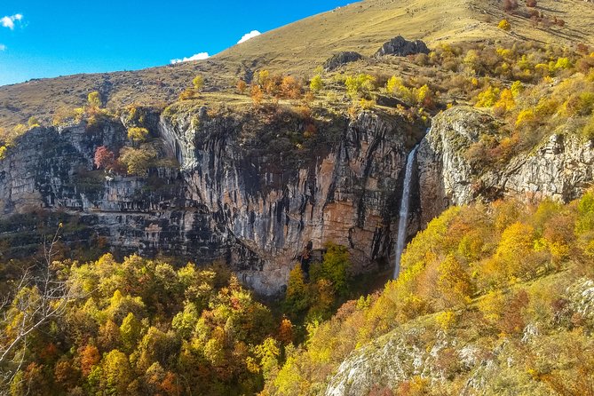 Lukomir Highland Village Hike - Umoljani start: UNESCO stećci and a medieval village mood