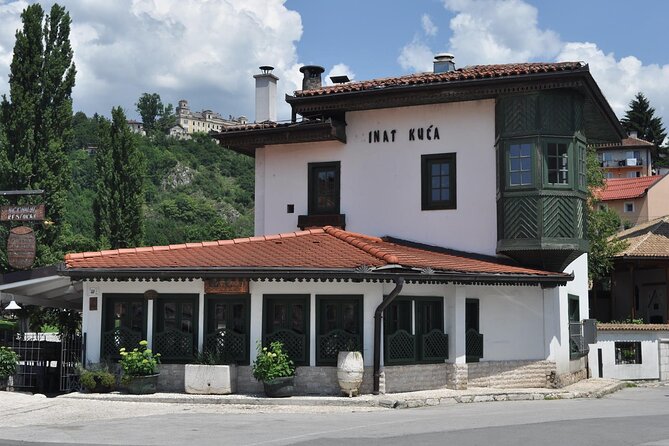 Sarajevo genuine walking tour: Steps through history - Stop 2: Baščaršija Square and Sebilj Fountain