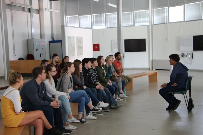 Sarajevo to Srebrenica: Genocide Study Tour with War Veteran - Morning at the meeting point: pickup, water, and a Bosnian sandwich start