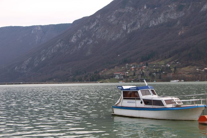 Sarajevo to Srebrenica: Genocide Study Tour with War Veteran - From memorial room to the cemetery and Potocari