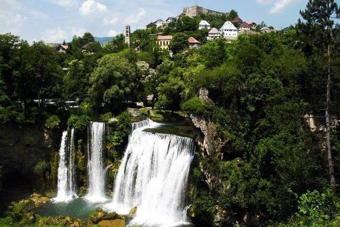 Travnik, Jajce & Pliva Lakes Day Tour From Sarajevo (fees Incl.) - Pliva Lakes: your lunch break with the best scenery to slow down